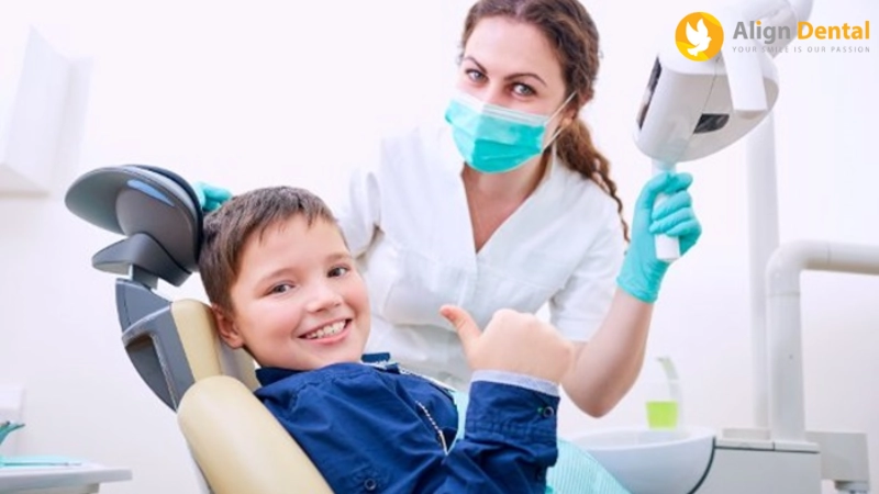 niềng răng bị hóp má